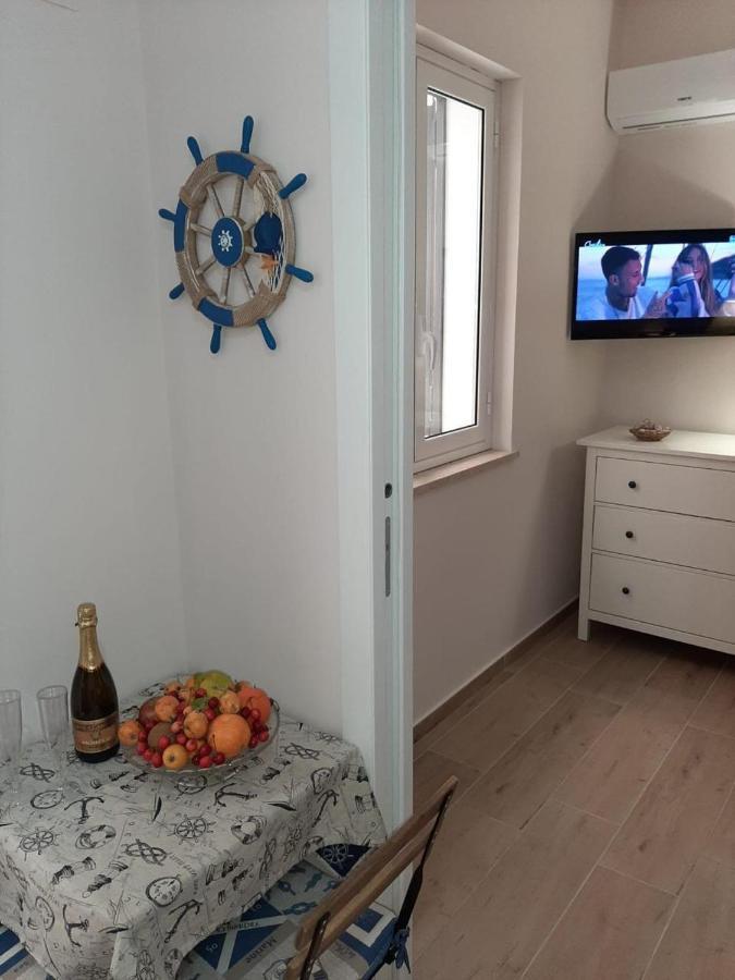 La Casa Nel Vicolo Apartment Giardini Naxos Luaran gambar