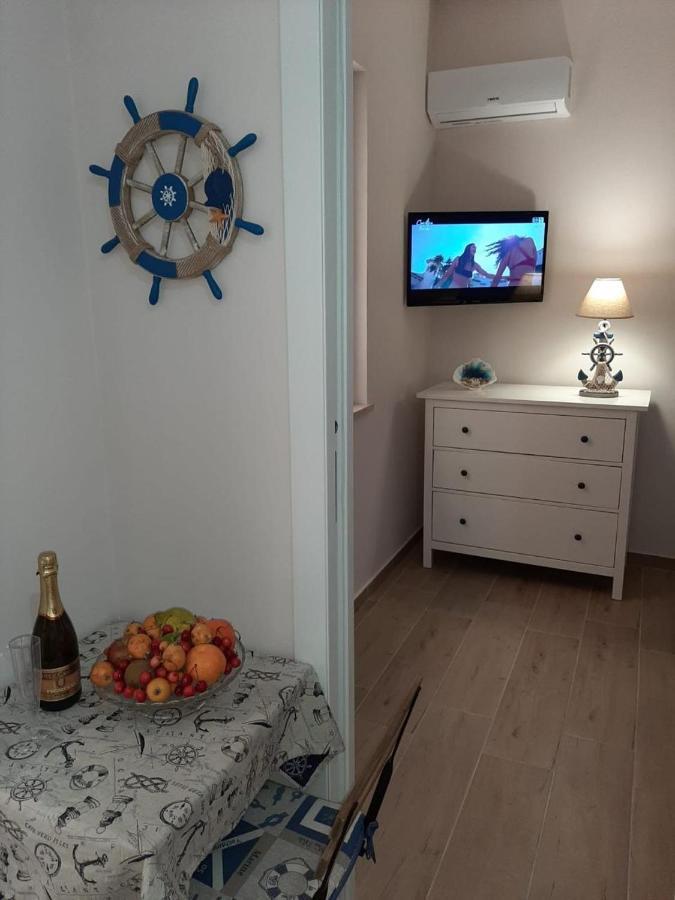 La Casa Nel Vicolo Apartment Giardini Naxos Luaran gambar